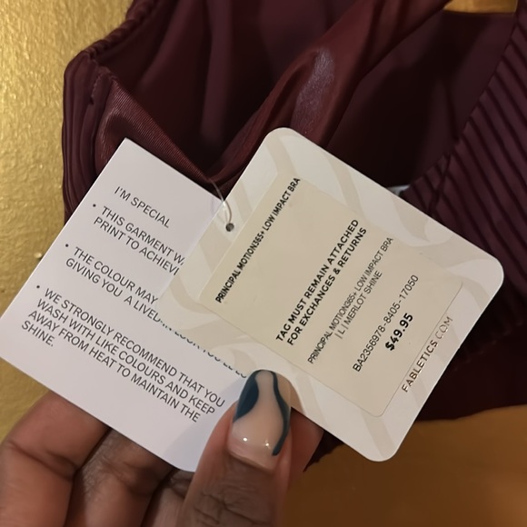 *SOLD* Fabletics Principal Motion365 - Picture 3 of 3